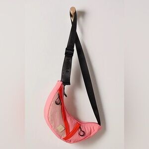 Free People Pink and Orange Crescent Crossbody Sling Bag🩷